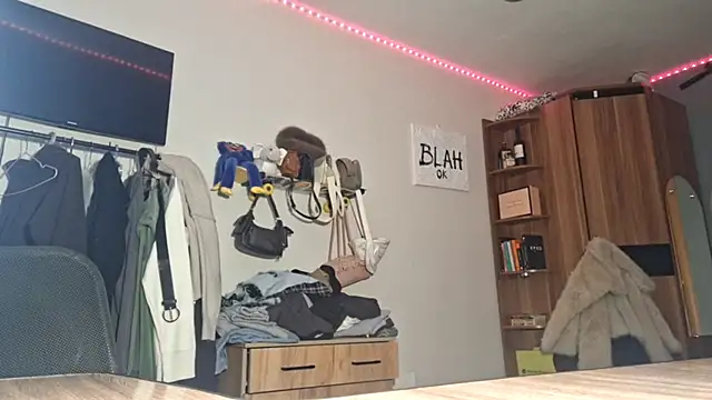 Snapshot of ChongTreece chatting on 22, 2, 2026 ChongTreece online show from 22, 2, 2026