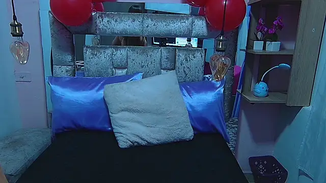 Snapshot of thyara_noa chatting on 14, 2, 2026 thyara noa online show from 14, 2, 2026