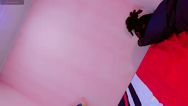 Snapshot of zoe_rous2 chatting on 6, 2, 2026 zoe rous2 online show from 6, 2, 2026