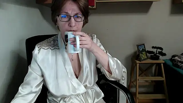 katemodel online show from 11, 3, 2026