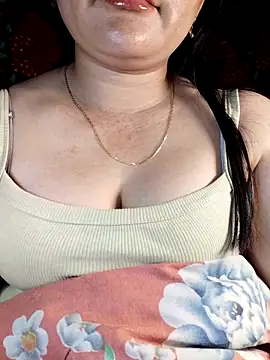 Reina Fcup01 online show from 6, 2, 2026