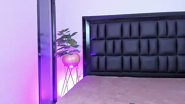 mia roosee1 online show from 19, 3, 2026