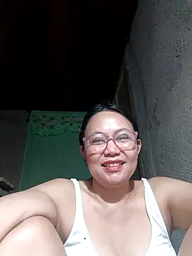 Snapshot of hotpinay_45 chatting on 4, 3, 2026 hotpinay 45 online show from 4, 3, 2026