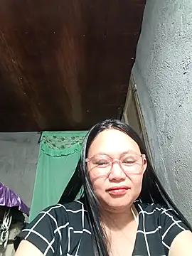 Snapshot of hotpinay_45 chatting on 1, 4, 2026 hotpinay 45 online show from 1, 4, 2026