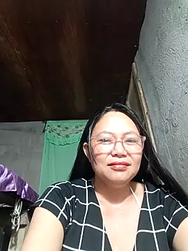 Snapshot of hotpinay_45 chatting on 1, 4, 2026 hotpinay 45 online show from 1, 4, 2026