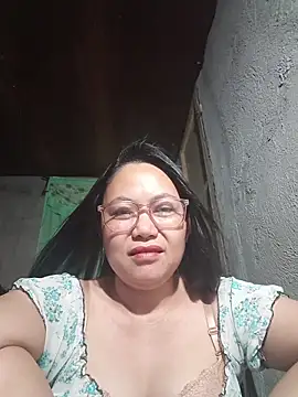 Snapshot of hotpinay_45 chatting on 4, 4, 2026 hotpinay 45 online show from 4, 4, 2026