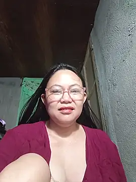 Snapshot of hotpinay_45 chatting on 5, 4, 2026 hotpinay 45 online show from 5, 4, 2026