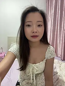 Snapshot of BIGBABYYEYE chatting on 9, 4, 2026 BIGBABYYEYE online show from 9, 4, 2026