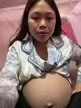 Emxinhka1 online show from 5, 4, 2026