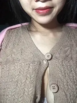 uyensexy online show from 6, 2, 2026