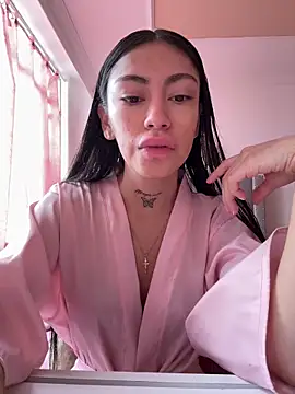 Bonny Eva online show from 13, 4, 2026