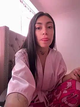 Bonny Eva online show from 17, 5, 2026