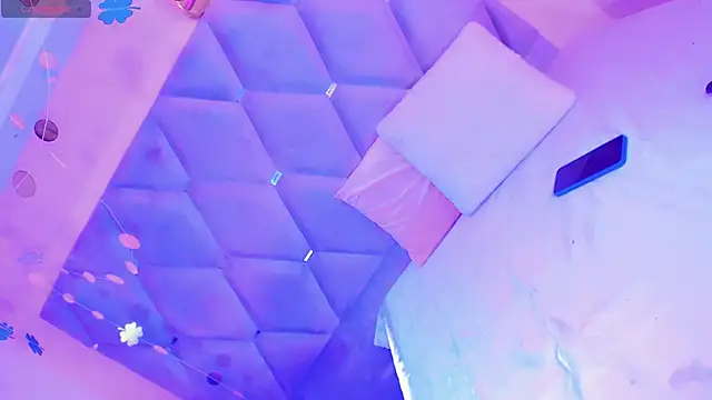 EmmaSweet23 online show from 21, 3, 2026