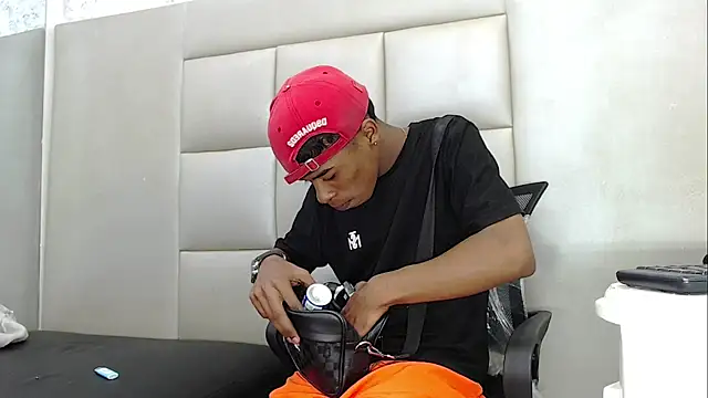 TonnyMarck online show from 6, 2, 2026