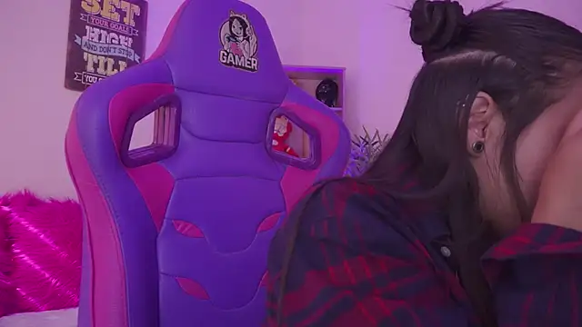 mavi boo online show from 4, 2, 2026