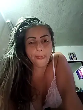 Snapshot of maynor_1998 chatting on 6, 2, 2026 maynor 1998 online show from 6, 2, 2026