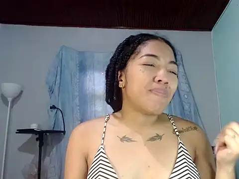 Sexy Supermomm online show from 5, 3, 2026