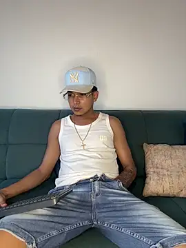 paulhot11 online show from 12, 4, 2026