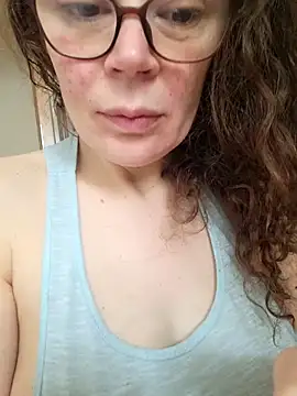 Snapshot of Isa363636 chatting on 3, 2, 2026 Isa363636 online show from 3, 2, 2026