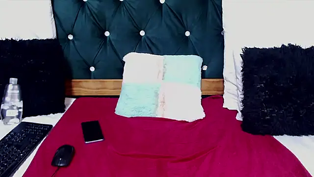 KittyGorgeousXX181 online show from 2, 6, 2026