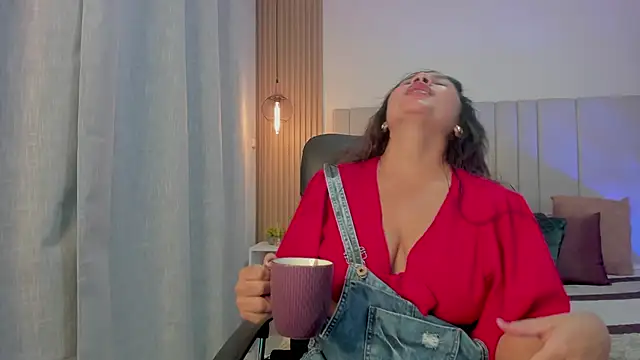 Victoria Rosee online show from 24, 4, 2026