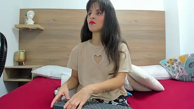 luz-miiaa online show from 23, 2, 2026