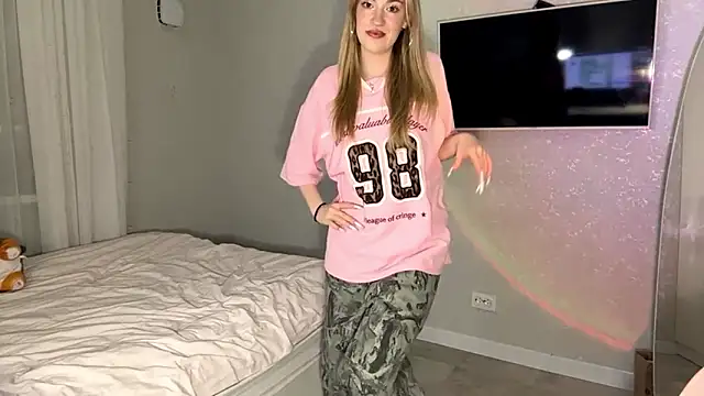 Between Eeys online show from 1, 2, 2026