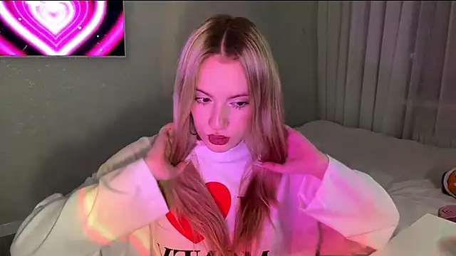 Between Eeys online show from 12, 3, 2026