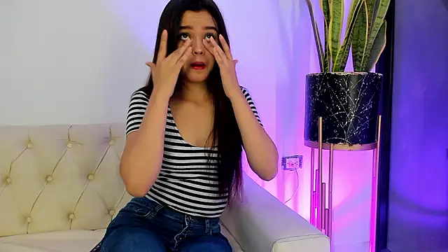 liorah wolf online show from 13, 2, 2026