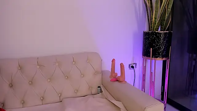 liorah wolf online show from 20, 2, 2026