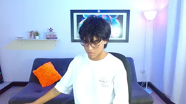 Snapshot of Maecum18 chatting on 10, 2, 2026 Maecum18 online show from 10, 2, 2026