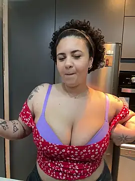 Snapshot of BabyChanntal chatting on 9, 2, 2026 BabyChanntal online show from 9, 2, 2026