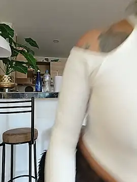 Snapshot of foxxy_lover chatting on 17, 7, 2026 foxxy lover online show from 17, 7, 2026