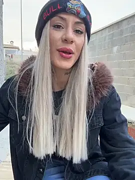 Snapshot of MelaFoxx chatting on 1, 3, 2026 MelaFoxx online show from 1, 3, 2026