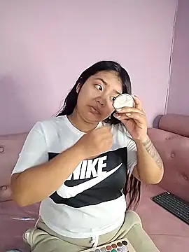 Noa Baker online show from 17, 4, 2026