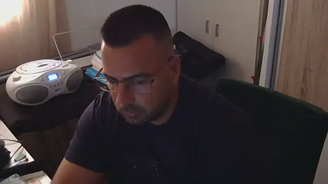 Snapshot of VanillaTime78-Jorge chatting on 6, 7, 2026 VanillaTime78-Jorge online show from 6, 7, 2026