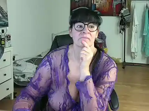 Sylly online show from 24, 2, 2025