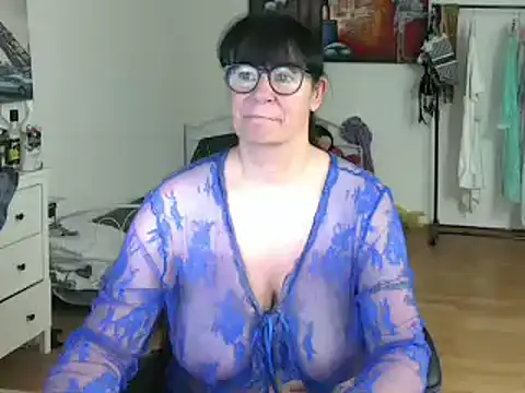 Sylly online show from 26, 2, 2025