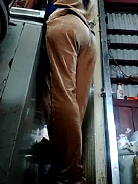 YIYI-502 online show from 7, 2, 2026