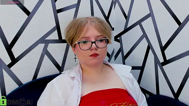 Snapshot of Lauraaa_Smith chatting on 10, 2, 2026 Lauraaa Smith online show from 10, 2, 2026