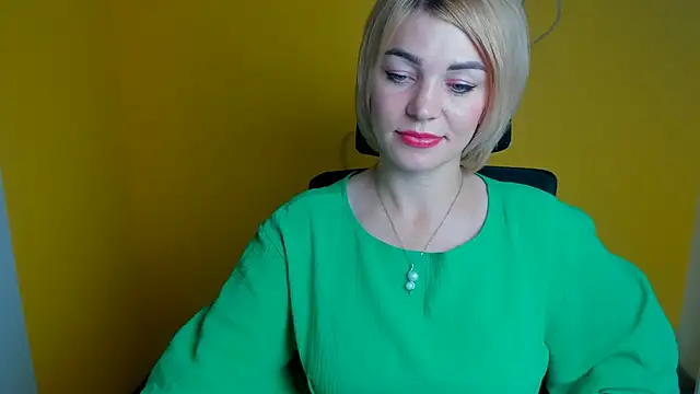CuttieEmma online show from 29, 7, 2026