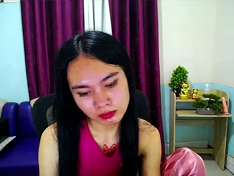 Snapshot of devine_goddess chatting on 19, 4, 2026 devine goddess online show from 19, 4, 2026