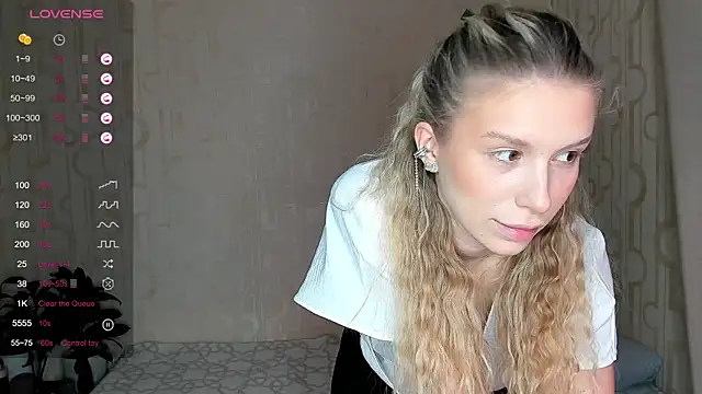 Snapshot of Elysia_kiss chatting on 9, 2, 2026 Elysia kiss online show from 9, 2, 2026