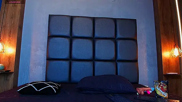 CORAL FOX online show from 14, 4, 2026