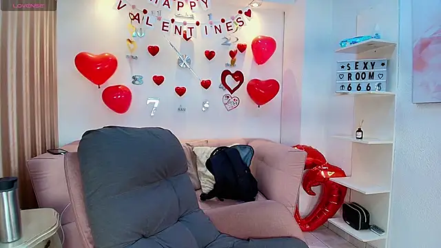 Snapshot of Luna_Millers chatting on 20, 2, 2026 Luna Millers online show from 20, 2, 2026