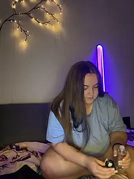 Snapshot of AlyaX_X chatting on 6, 2, 2026 AlyaX X online show from 6, 2, 2026