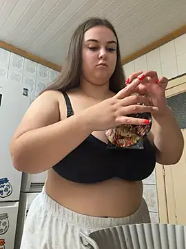 Snapshot of AlyaX_X chatting on 21, 2, 2026 AlyaX X online show from 21, 2, 2026