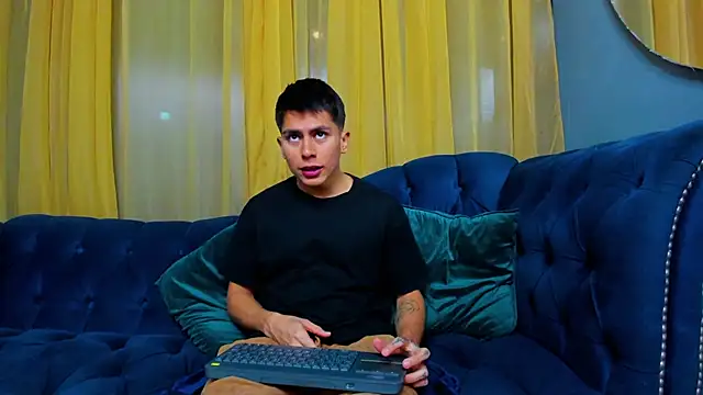 Aron pulse online show from 11, 3, 2026