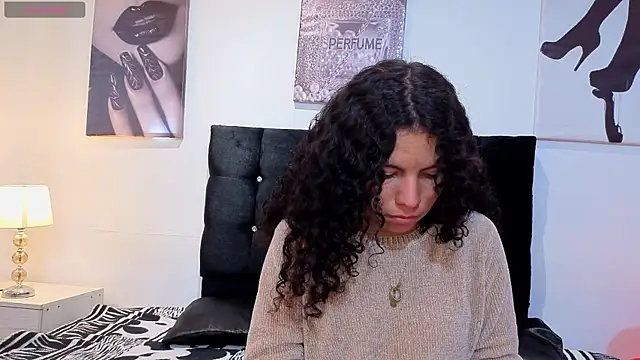 Snapshot of Zoe-yanin chatting on 17, 2, 2026 Zoe-yanin online show from 17, 2, 2026