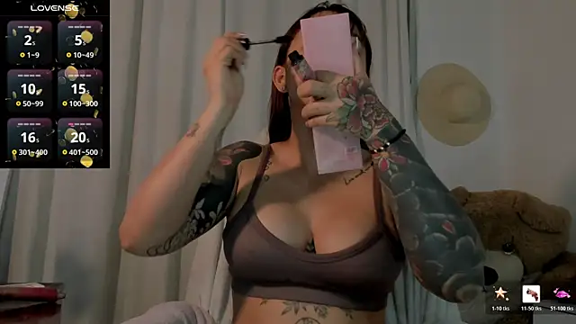 Victoria-swan online show from 4, 4, 2026